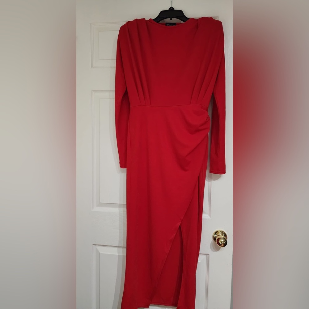 Revolve Pretty Little Thing Red Shoulder Pad Dress NWT 8